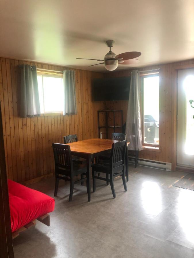 Chalets Les Chanterelles De Forillon L'Anse-au-Griffon Extérieur photo